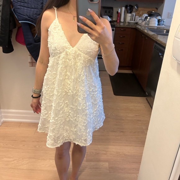Lulus white 2-piece dress - Picture 2 of 8